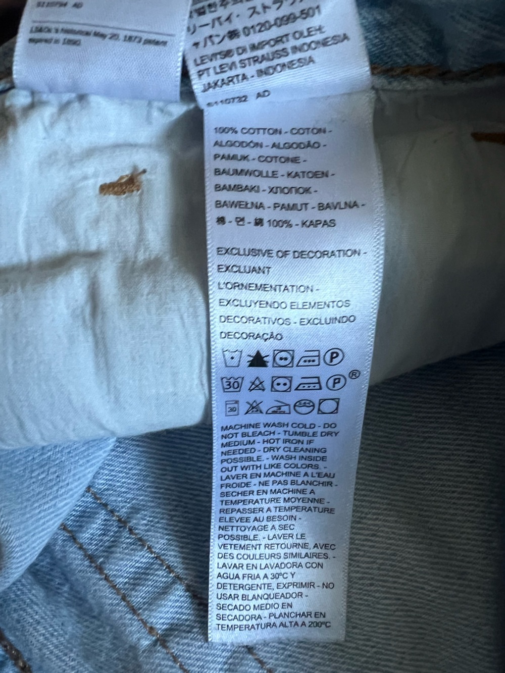 Levi’s High Waisted Light Blue Wash Straight Jeans 32 - Picture 12 of 12